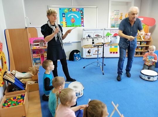 Gr IV zajęcia muzyczne z Panem Wiesławem Karpikiem