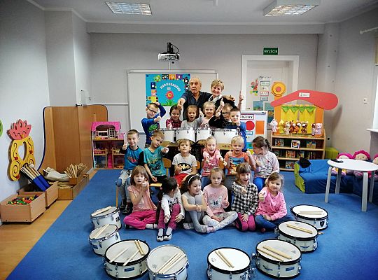 Gr IV zajęcia muzyczne z Panem Wiesławem Karpikiem