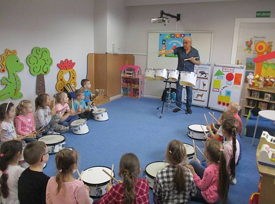 Gr IV zajęcia muzyczne z Panem Wiesławem Karpikiem