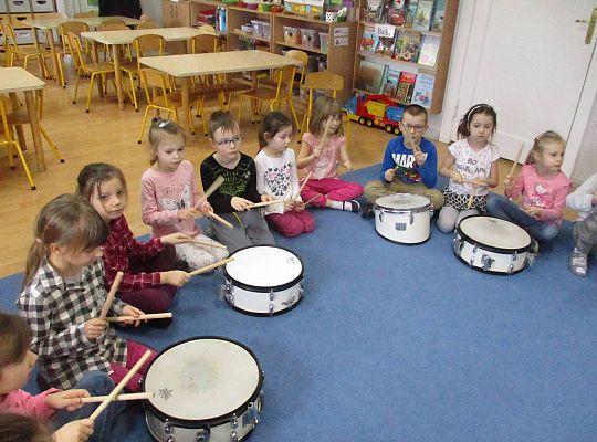 Gr IV zajęcia muzyczne z Panem Wiesławem Karpikiem
