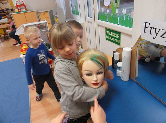 GR II Nasz nowy kącik fryzjerski