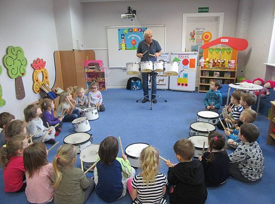 Gr II zajęcia muzyczne z Panem Wiesławem Karpikiem
