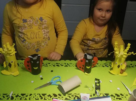 Gr III - tydzień 23.03 - 28.03  temat tygodniowy - "Witamy Wiosnę":