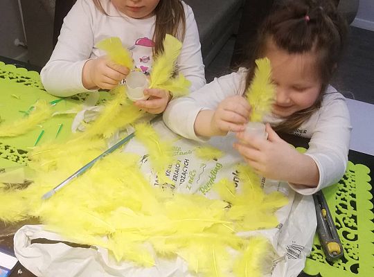 Gr III - tydzień 23.03 - 28.03  temat tygodniowy - "Witamy Wiosnę":