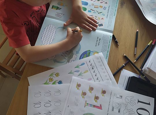 GR III tydzień 11.05-15.05 "Ziemię mamy tylko jedną"