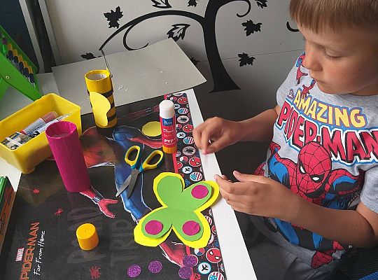 GR III tydzień 08.06-12.06 " Co piszczy w trawie"