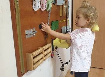 Gr I Pierwsze dni Maluszków w przedszkolu