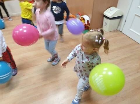 Gr I Pierwsze dni Maluszków w przedszkolu