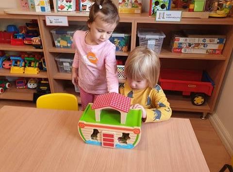 Gr I Pierwsze dni Maluszków w przedszkolu