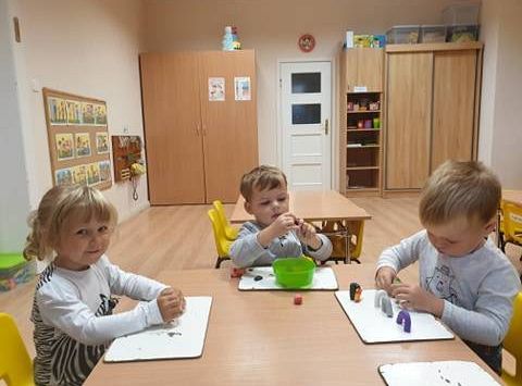 Gr I Pierwsze dni Maluszków w przedszkolu