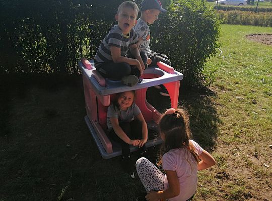 GR IV Zabawy na placu zabaw