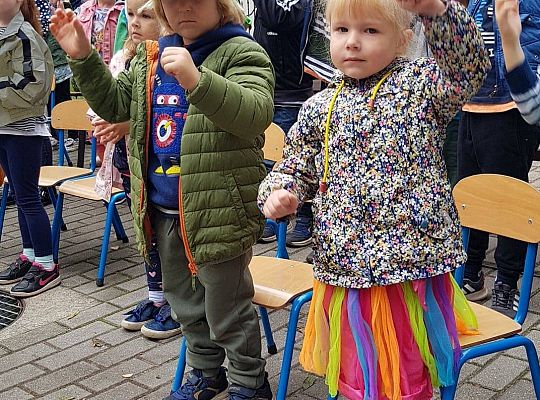 Teatrzyk "Szalona zebra z przejścia zbiegła"