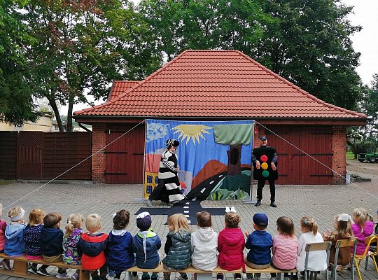 Teatrzyk "Szalona zebra z przejścia zbiegła"