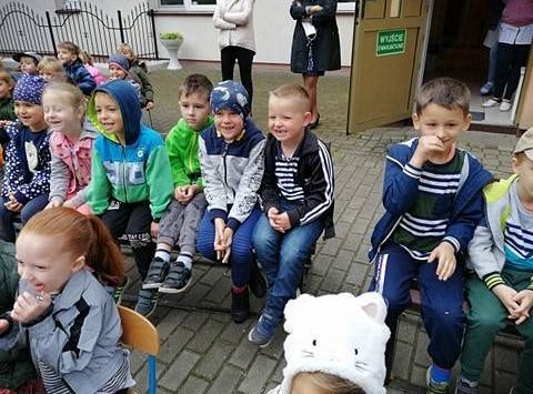 Teatrzyk "Szalona zebra z przejścia zbiegła"