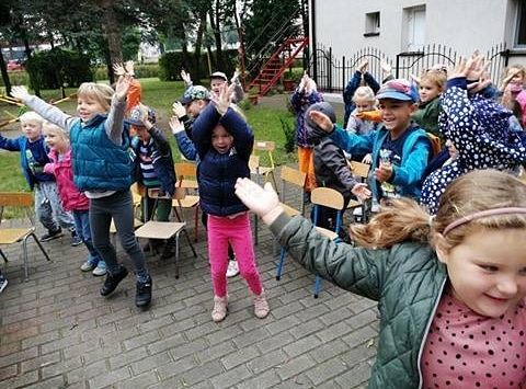 Teatrzyk "Szalona zebra z przejścia zbiegła"