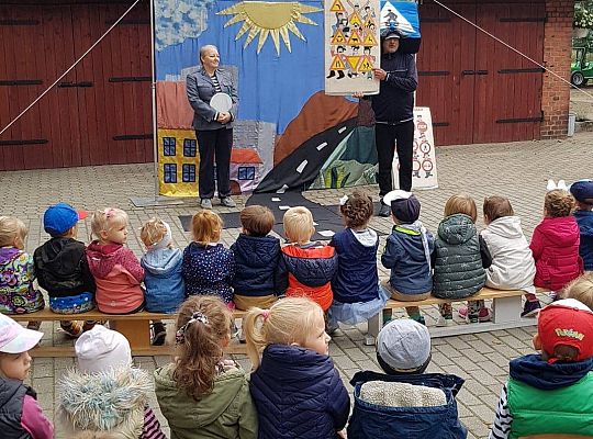 Teatrzyk "Szalona zebra z przejścia zbiegła"