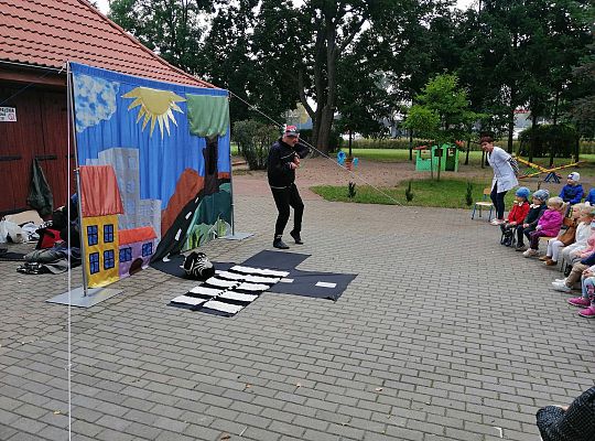 Teatrzyk "Szalona zebra z przejścia zbiegła"