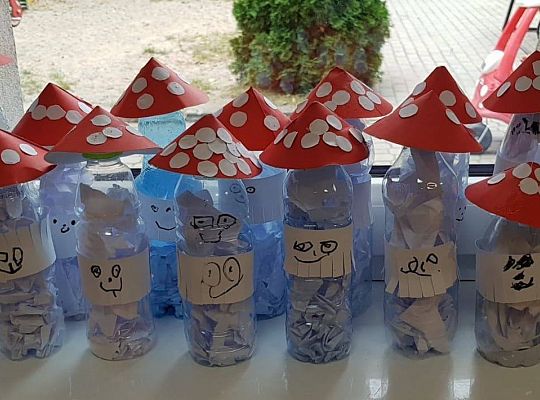 Gr II Muchomorek,muchomorek ma kapelusz w biały wzorek