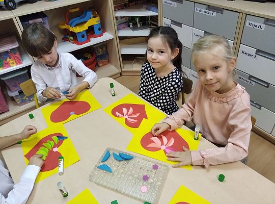 GR III Składamy serdeczne życzenia z okazji Dnia Edukacji Narodowej