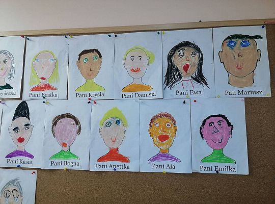 GR IV Składamy serdeczne życzenia z okazji Dnia Edukacji Narodowej