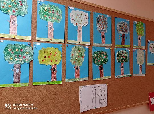 GR IV Praca techniczna "Jesienne drzewa"