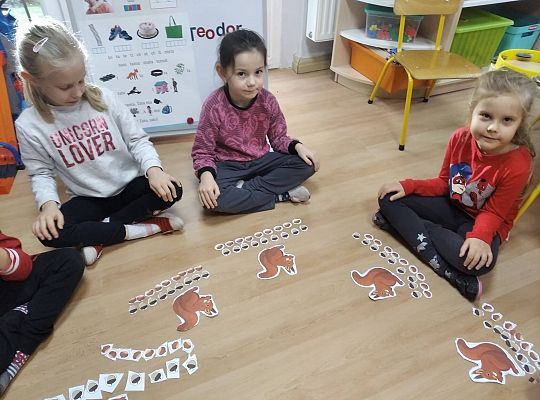 GR III Zapasy wiewiórki - opowieść matematyczna