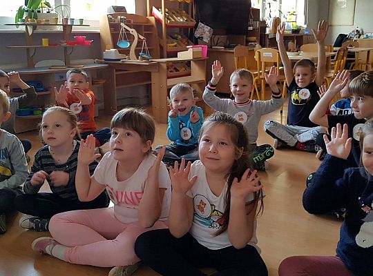 GR IV  "Dzień Pluszowego Misia" - filmik niespodzianka dla dzieci "Tygrysków"