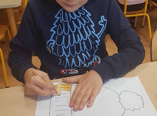 GR IV "Idzie zima" - praca plastyczna