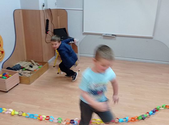 GR IV - Łańcuch na choinkę