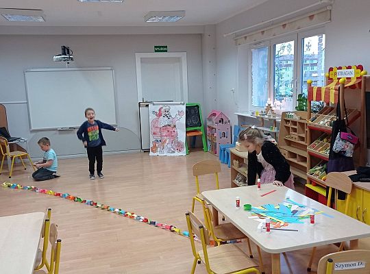 GR IV - Łańcuch na choinkę