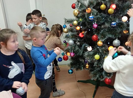 GR IV Ubieramy Choinkę