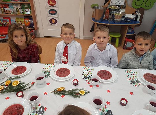 GR IV Wigilia oraz świąteczne życzenia