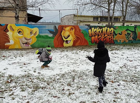 GR IV Ferie - zabawy na placu zabaw