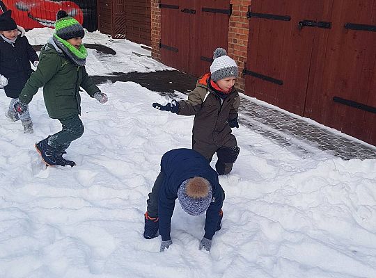 GR IV - Zabawy na śniegu