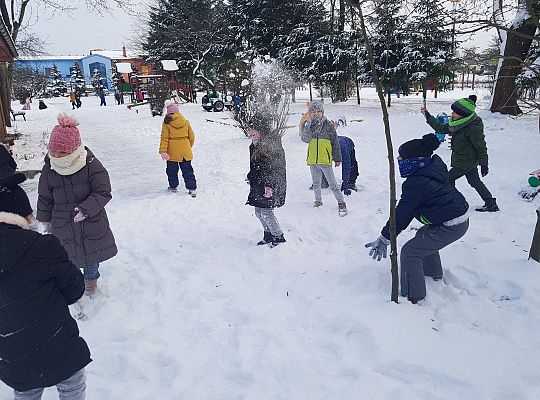 GR IV - Zabawy na śniegu