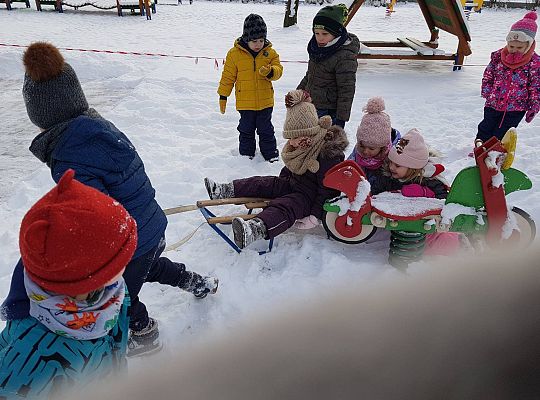 Gr II Zabawy na śniegu