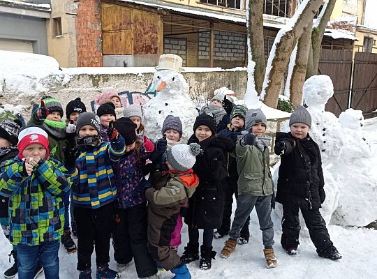 GR IV Lepimy Bałwany oraz śpiewamy zimową piosenkę