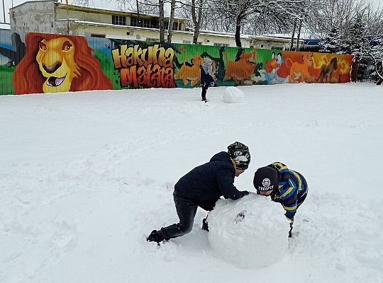 GR IV Lepimy Bałwany oraz śpiewamy zimową piosenkę