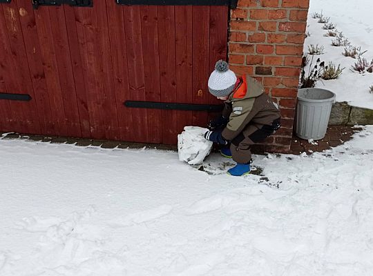 GR IV Lepimy Bałwany oraz śpiewamy zimową piosenkę