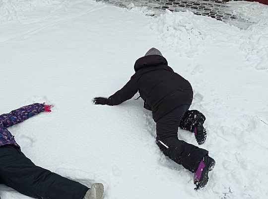 GR IV Lepimy Bałwany oraz śpiewamy zimową piosenkę