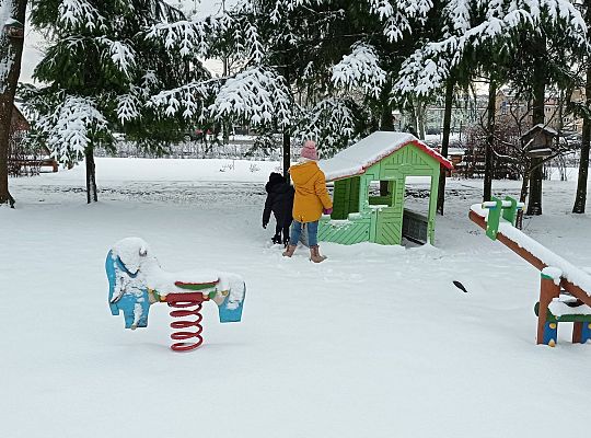 GR IV Lepimy Bałwany oraz śpiewamy zimową piosenkę