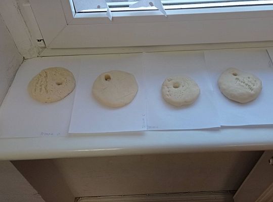 GR IV Medale z masy solnej