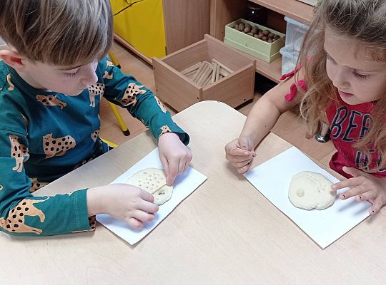 GR IV Medale z masy solnej