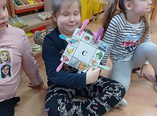 GR IV "Wyrazy na literkę?"