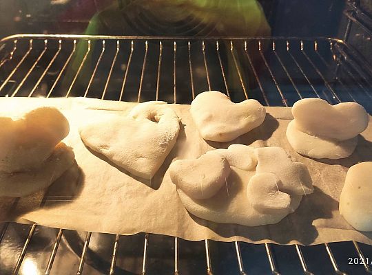 Serduszka z masy solnej dla Laury Paczuły