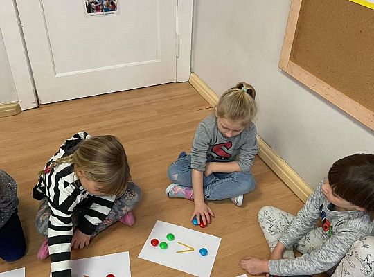 GR III Porównywanie: mniej, więcej, tyle samo.