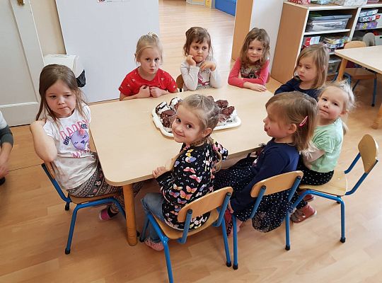 Gr II Tłusty czwartek czyli " Dzień Pączka"