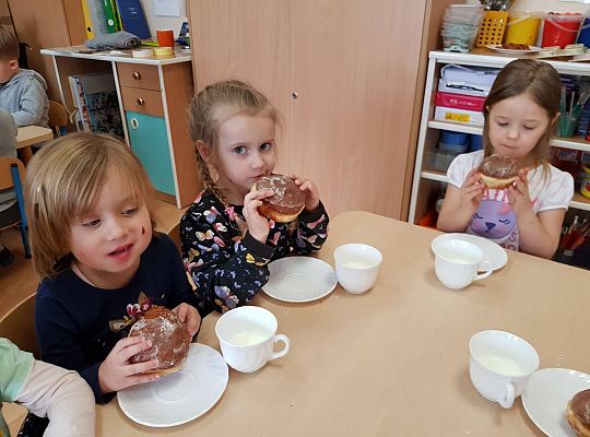 Gr II Tłusty czwartek czyli " Dzień Pączka"