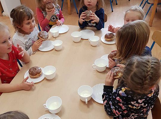 Gr II Tłusty czwartek czyli " Dzień Pączka"