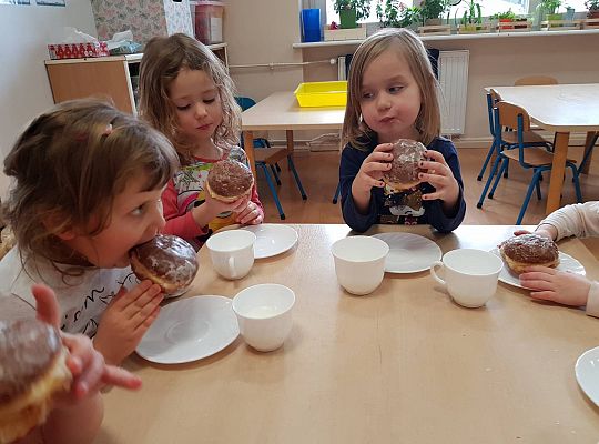 Gr II Tłusty czwartek czyli " Dzień Pączka"